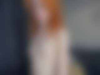 Live cam show with Mozelle - Green Eyes on livesuperchat.net