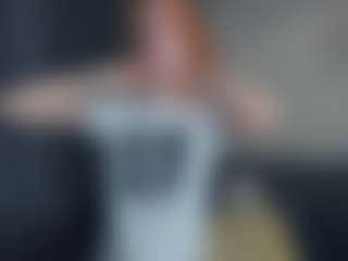Live cam show with Mozelle - Slave on CamClone