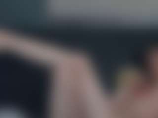 Live cam show with Mozelle - Slave on slutload