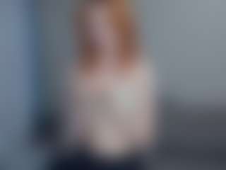 Live cam show with Mozelle - Slave on Mixed Magazine Live
