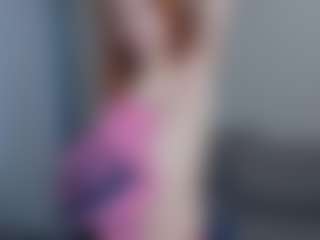 Live cam show with Mozelle - Nympho on Camsoda