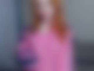 Live cam show with Mozelle - Genital Piercings on Dare Cams
