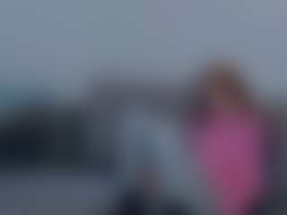 Live cam show with Mozelle - Nympho on Camsoda