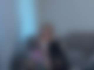 Mozelle's Live Sex Cam Show