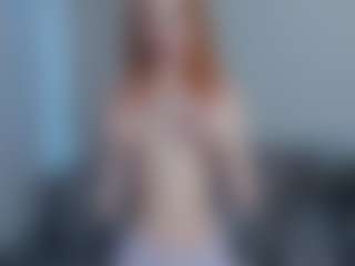 Live cam show with Mozelle - Ride on Camsoda