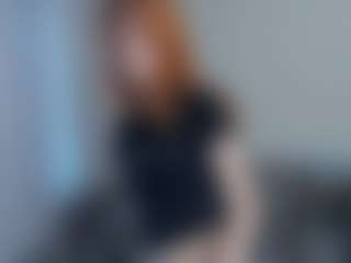 Live cam show with Mozelle - Genital Piercings on Camsoda