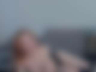 Live cam show with Mozelle - Abs on Camsoda