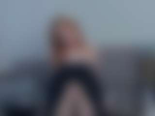 Live cam show with Mozelle - Spankass on slutload