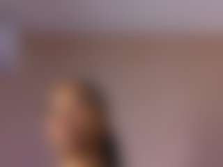 Live cam show with Nina-bae - Skinny Ebony on Chatstar