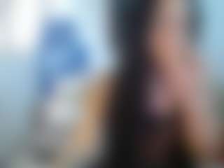 Live cam show with Amaia-T - Oil on Uber Horny