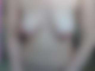 Live cam show with ARISWEET - Skinny on live18s.com