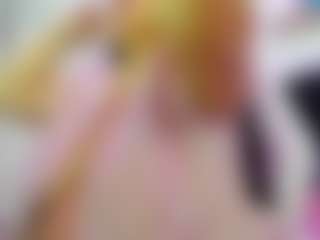 Live cam show with Ava-ryd - Public Mature on Milfs Live