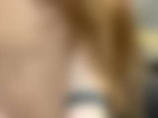 Kira's Live Sex Cam Show