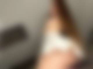 Live cam show with Kira - Red Hair Fetish on https://playwithruby.com