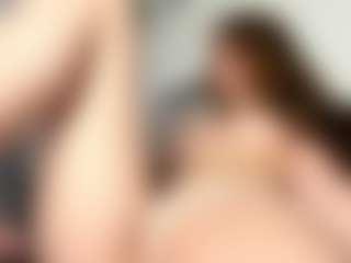 Live cam show with Kira - White on Livezox | georgia