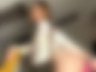 Kira's Live Sex Cam Show