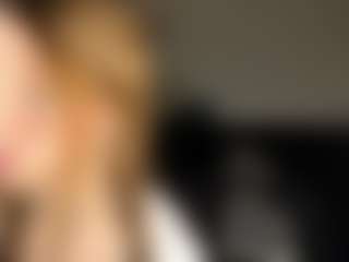 Live cam show with Kira - Red Hair College on Camsoda