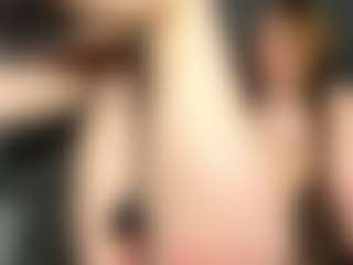 Live cam show with Kira - Blue Eyes on crypto-cams
