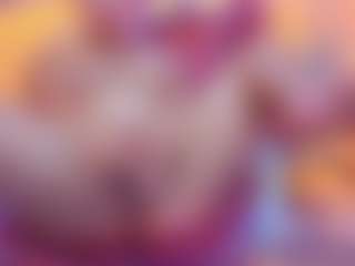 Live cam show with Clhoe-B - Curvy on PervPlay.com