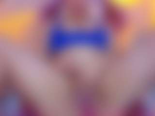 Live cam show with Clhoe-B - Brown Hair on Adult Interactions