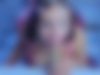 Clhoe-B's Live Sex Cam Show