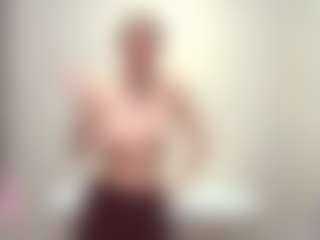 Live cam show with GalinaNyland - Raven Hair on AdultVida.com