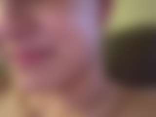 Live cam show with GalinaNyland - Camel Toe on TeamSkeetLive