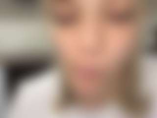 Live cam show with GalinaNyland - Brown Eyes on Dare Cams