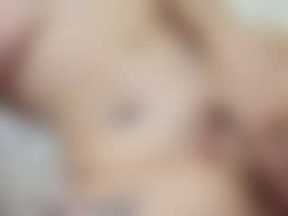 Live cam show with GalinaNyland - Camel Toe on Free Soda
