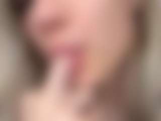 Live cam show with GalinaNyland - Skinny on CamClone