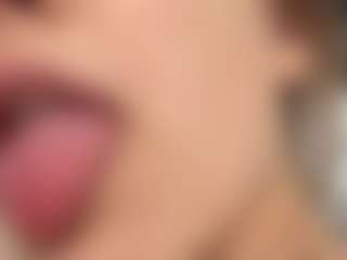 Live cam show with GalinaNyland - Skinny on Camsoda