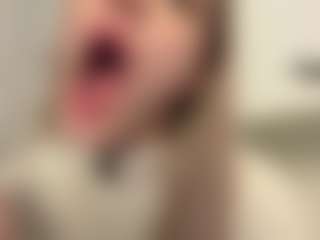 Live cam show with GalinaNyland - Normal on xplaylive.com