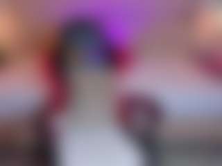 Live cam show with GigiBelli - Twerk on live18s.com
