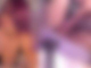 Live cam show with GigiBelli - Latina on Uber Horny | colombia