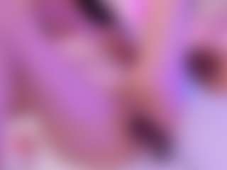 Live cam show with GigiBelli - Flashing on xxxlivecams.org