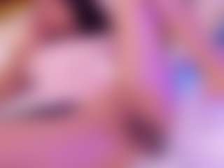 Live cam show with GigiBelli - Flashing on sexylivex.com