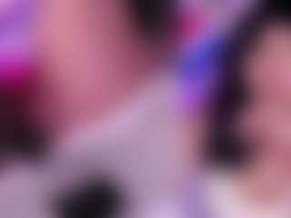 GigiBelli's Live Sex Cam Show