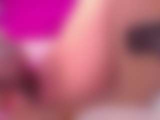 GigiBelli's Live Sex Cam Show