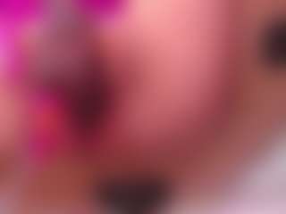 GigiBelli's Live Sex Cam Show