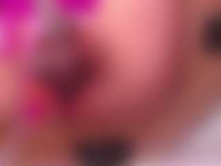 GigiBelli's Live Sex Cam Show