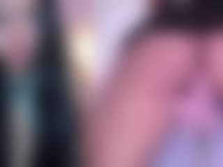 GigiBelli's Live Sex Cam Show