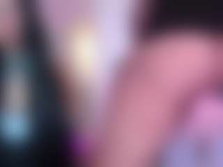 GigiBelli's Live Sex Cam Show