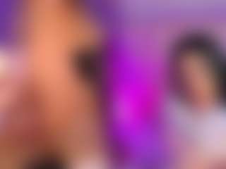 Live cam show with GigiBelli - Fuck Machine on Camsoda