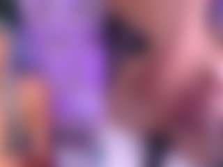 GigiBelli's Live Sex Cam Show