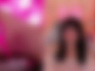 Live cam show with GigiBelli - Blowjob on Camsoda