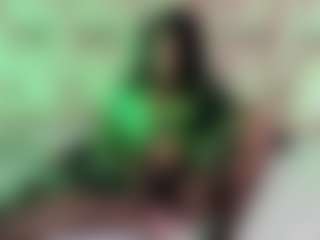 GigiBelli's Live Sex Cam Show