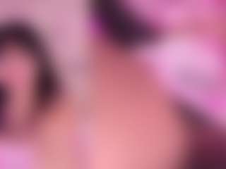 GigiBelli's Live Sex Cam Show