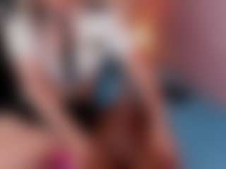 Live cam show with Hillary-Collins - Brown Eyes Blonde Hair on CamSextacy