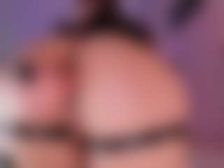 Hillary-Collins's Live Sex Cam Show