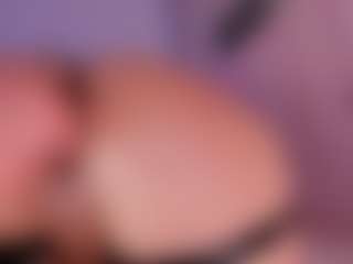 Live cam show with Hillary-Collins - Fuck Machine on Camsoda